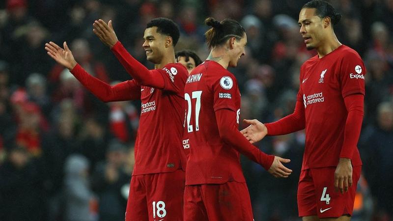 ليفربول يحل ضيفاً ثقيلاً على بورنموث