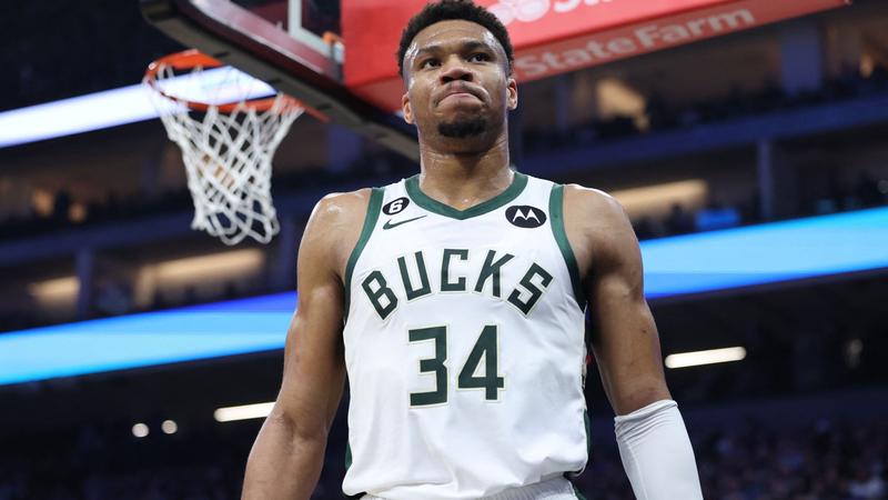 Giannis scores 46 points in Bucks 133-124 victory over Kings