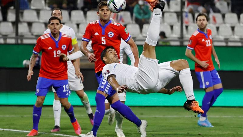 Qualifications Am. Sud : le retourné acrobatique de Luis Suarez !