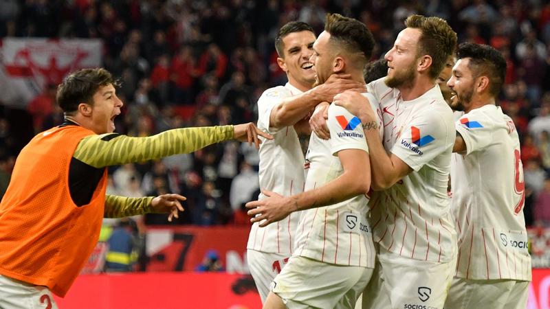 Sevilla remonta y toma segundo puesto en LaLiga