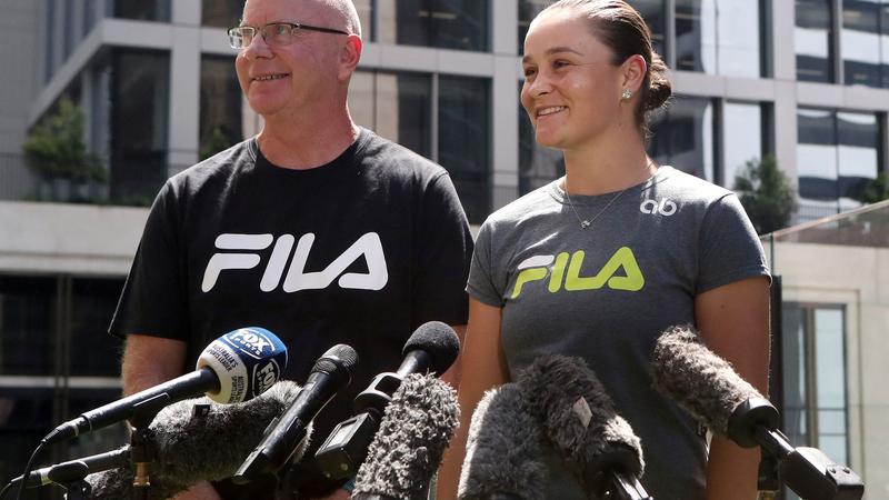 Retired tennis No.1 Barty to play celebrity golf event
