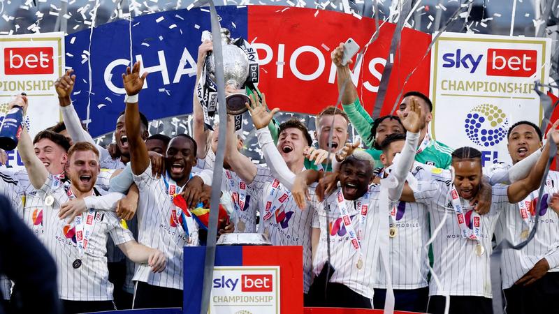 Championship : Fulham, titré, écrase Luton 7-0 avec un Mitrovic record !