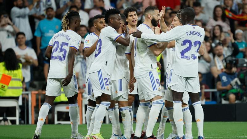 Real Madrid golea 6-0 a Levante, que desciende