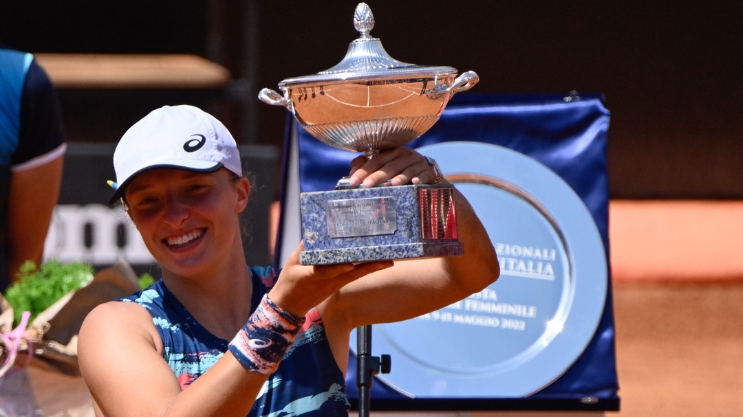 Swiatek ties Serena feat by winning Italian Op | beIN SPORTS