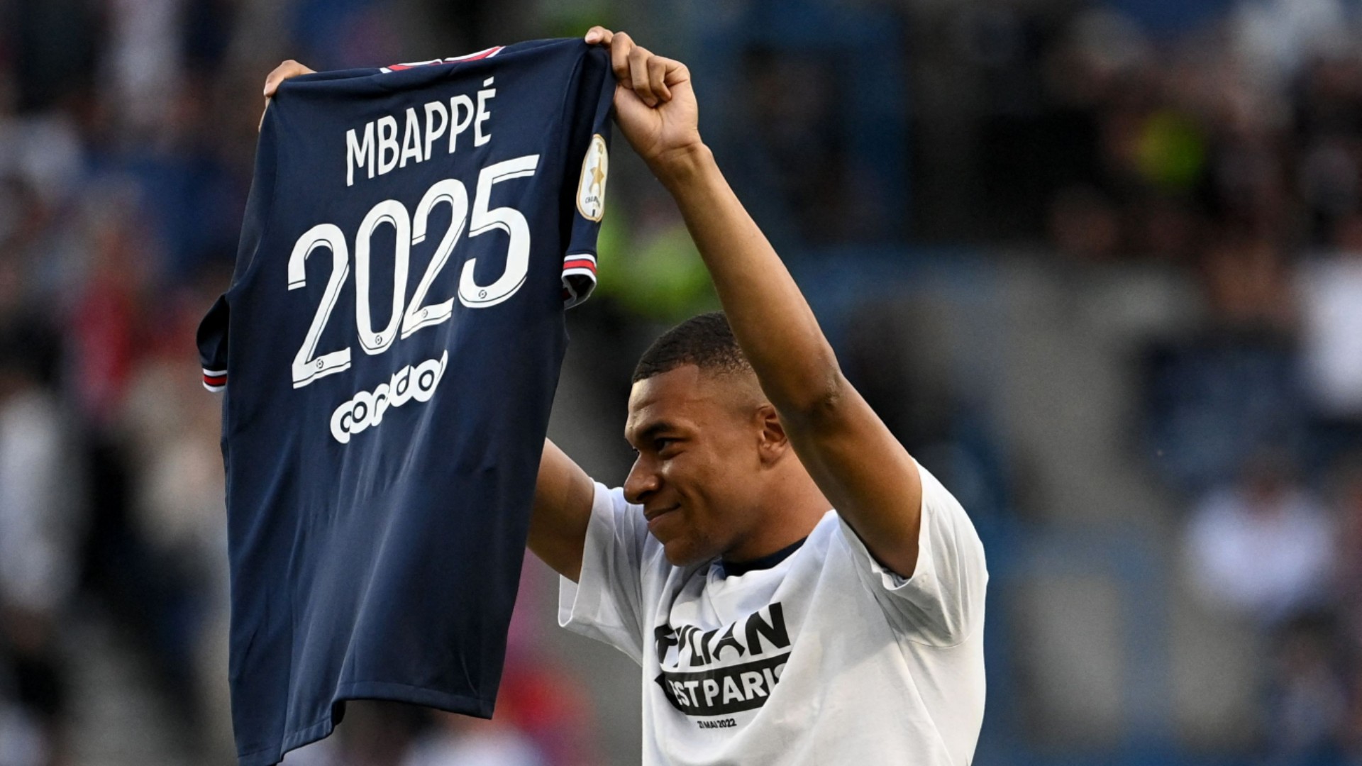 Kylian Mbappe barred from training with PSG as contract row