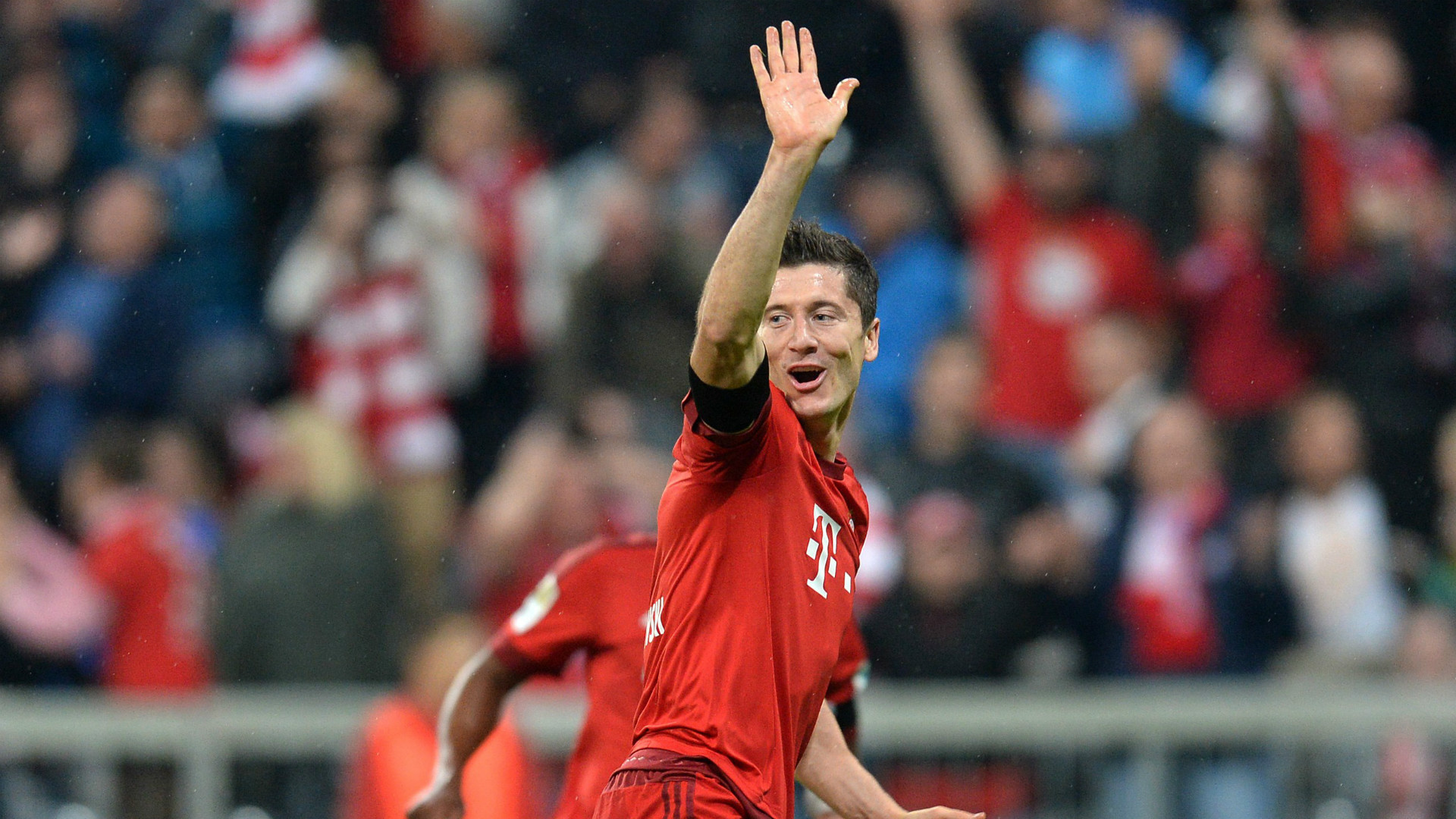 Historic goal for Lewandowski