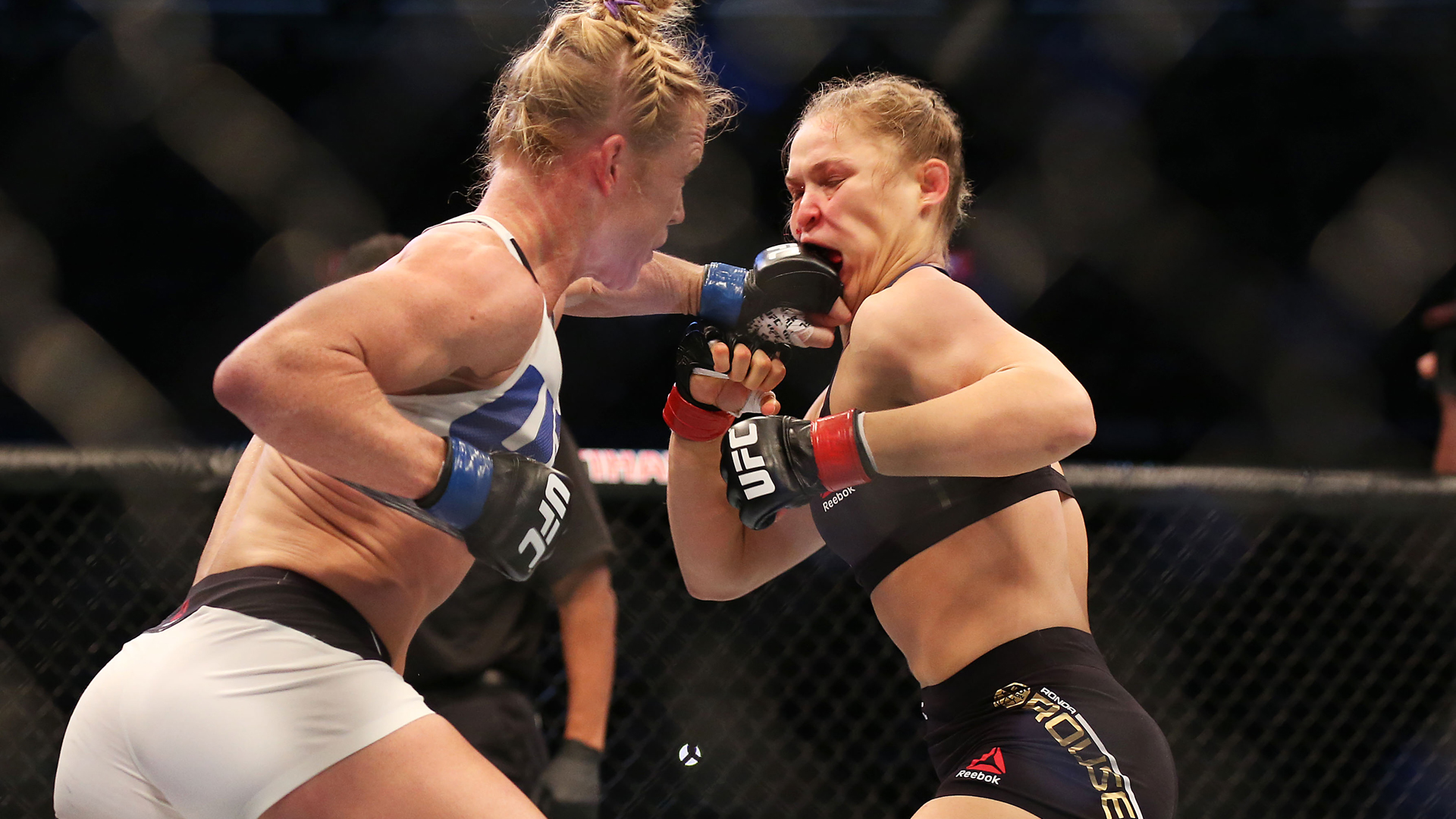 Holm Beats Rousey in Australia | beIN SPORTS