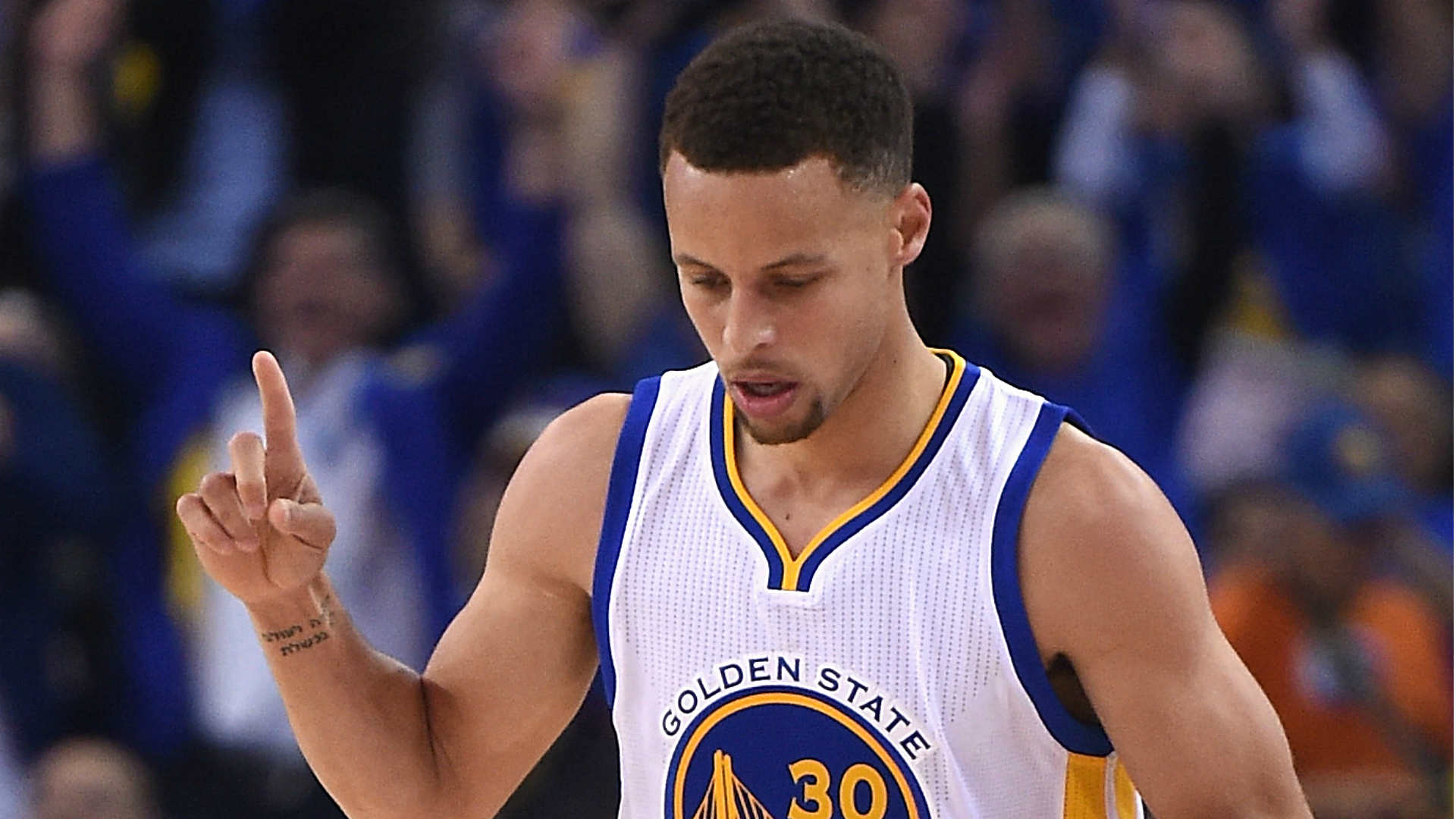 Warriors' Steph Curry named first unanimous MVP in NBA history