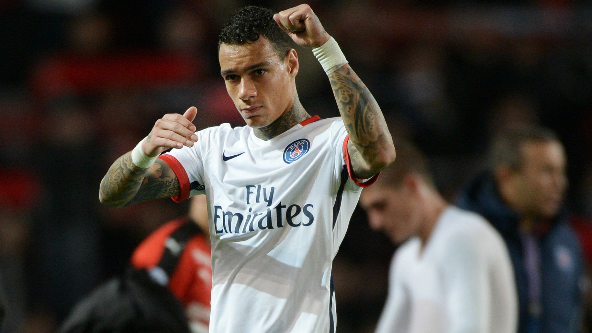 Gregory Van Der Wiel Signs With PSG 