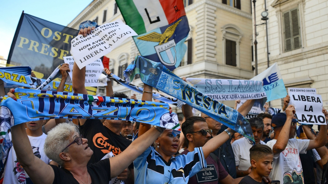 Lazio sell just 11 season tickets on first day of sales reports