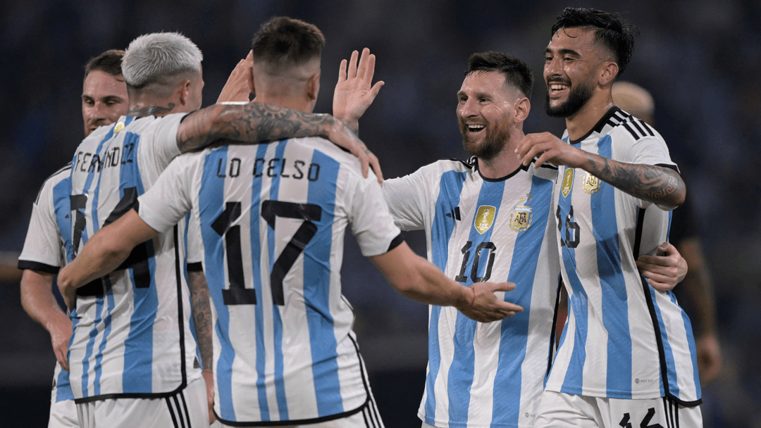 Messi scores brace with his right foot for the first time since 2015 