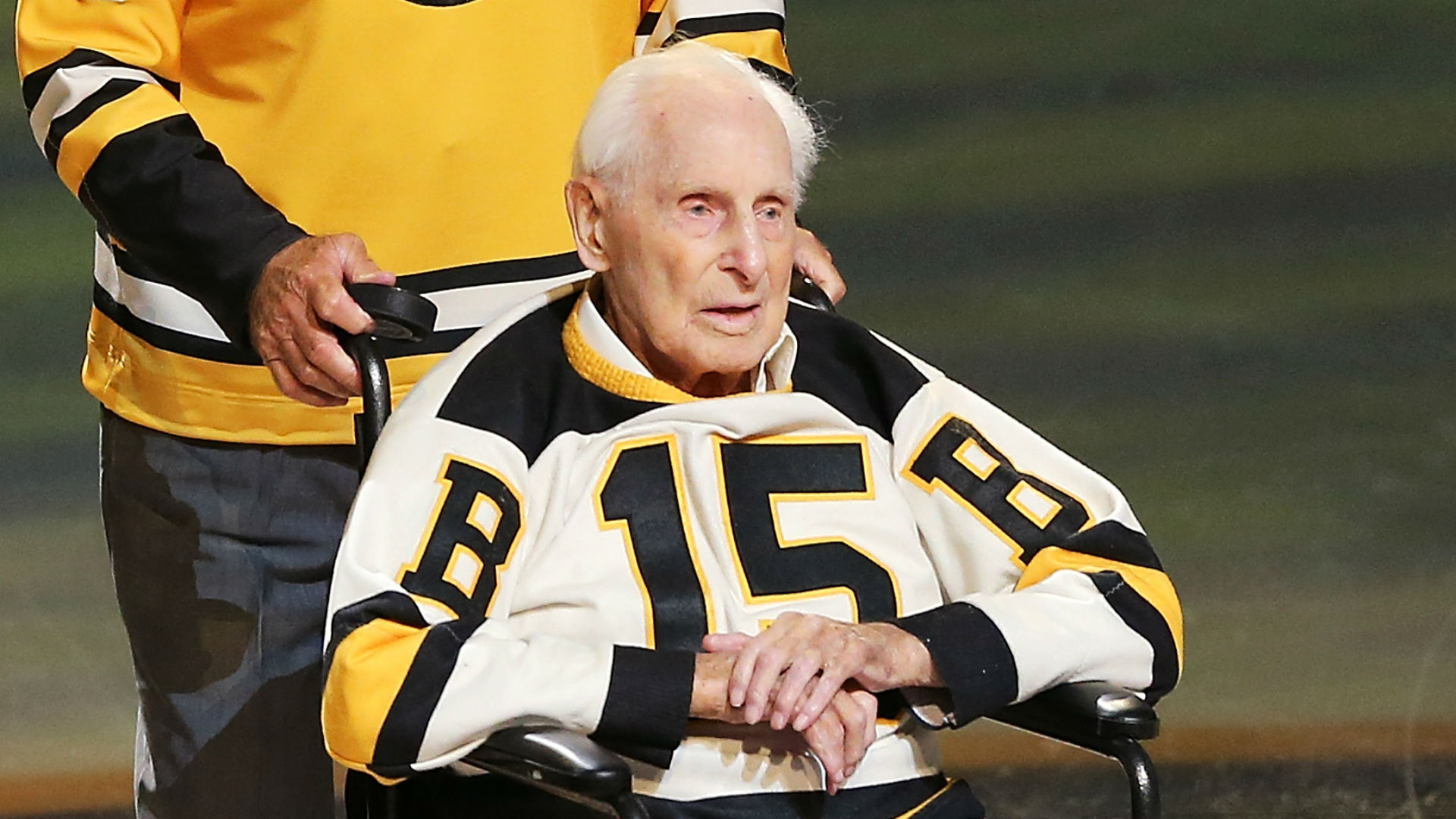 Hockey Hall of Famer Milt Schmidt dies aged 98