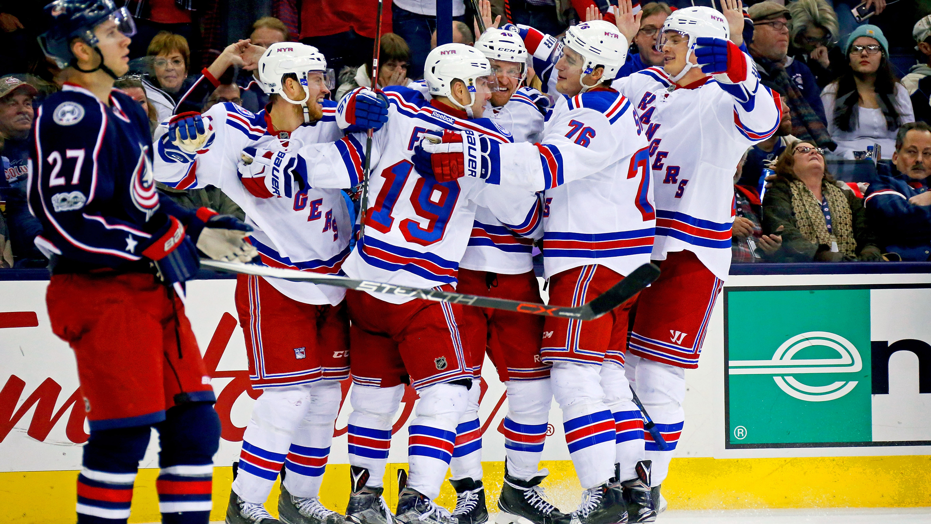 Rangers rally past Blue Jackets, Canucks beaten