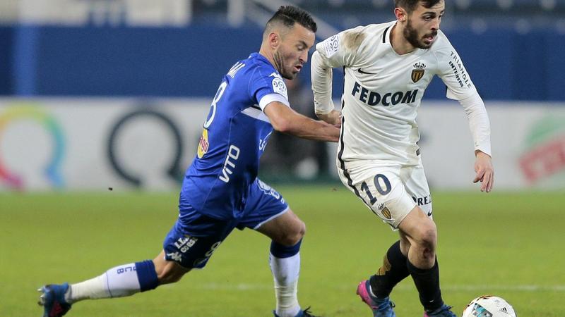 باستيا يمنح باريس سان جيرمان فرصة "خنق" موناكو