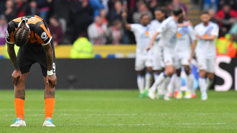 خسارة مؤلمة لهال سيتي وسوانسي يقبل هدية سندرلاند