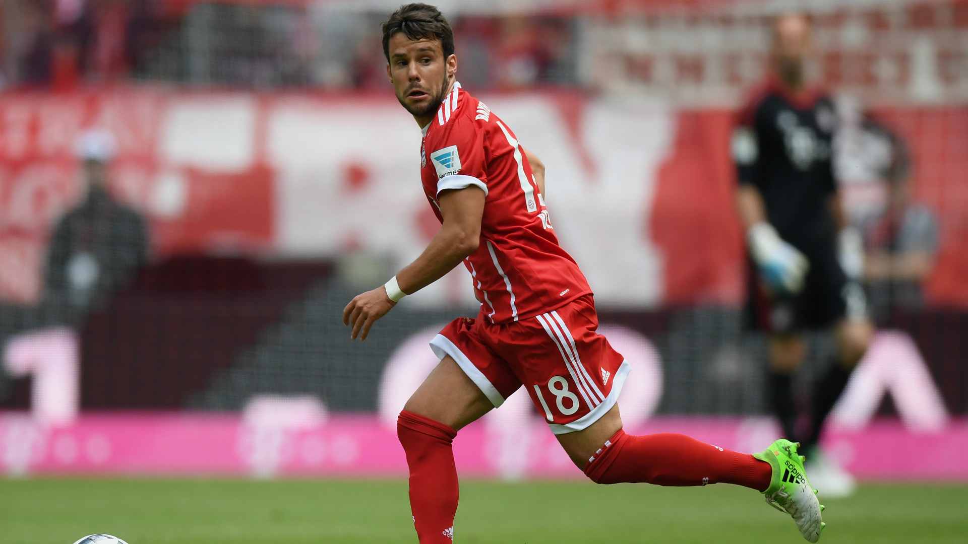 Juan Bernat extends his contract until 2025