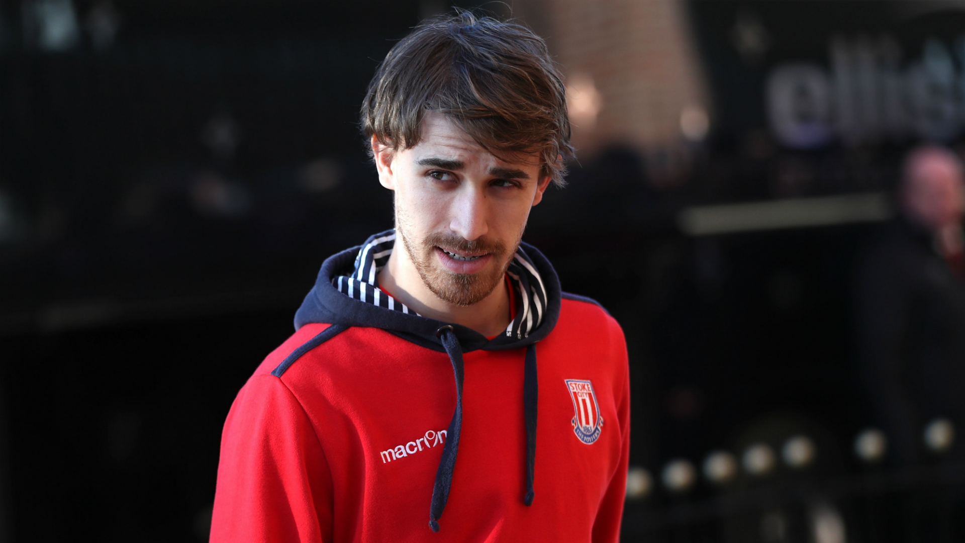 Stoke loan Muniesa to Girona after four seasons