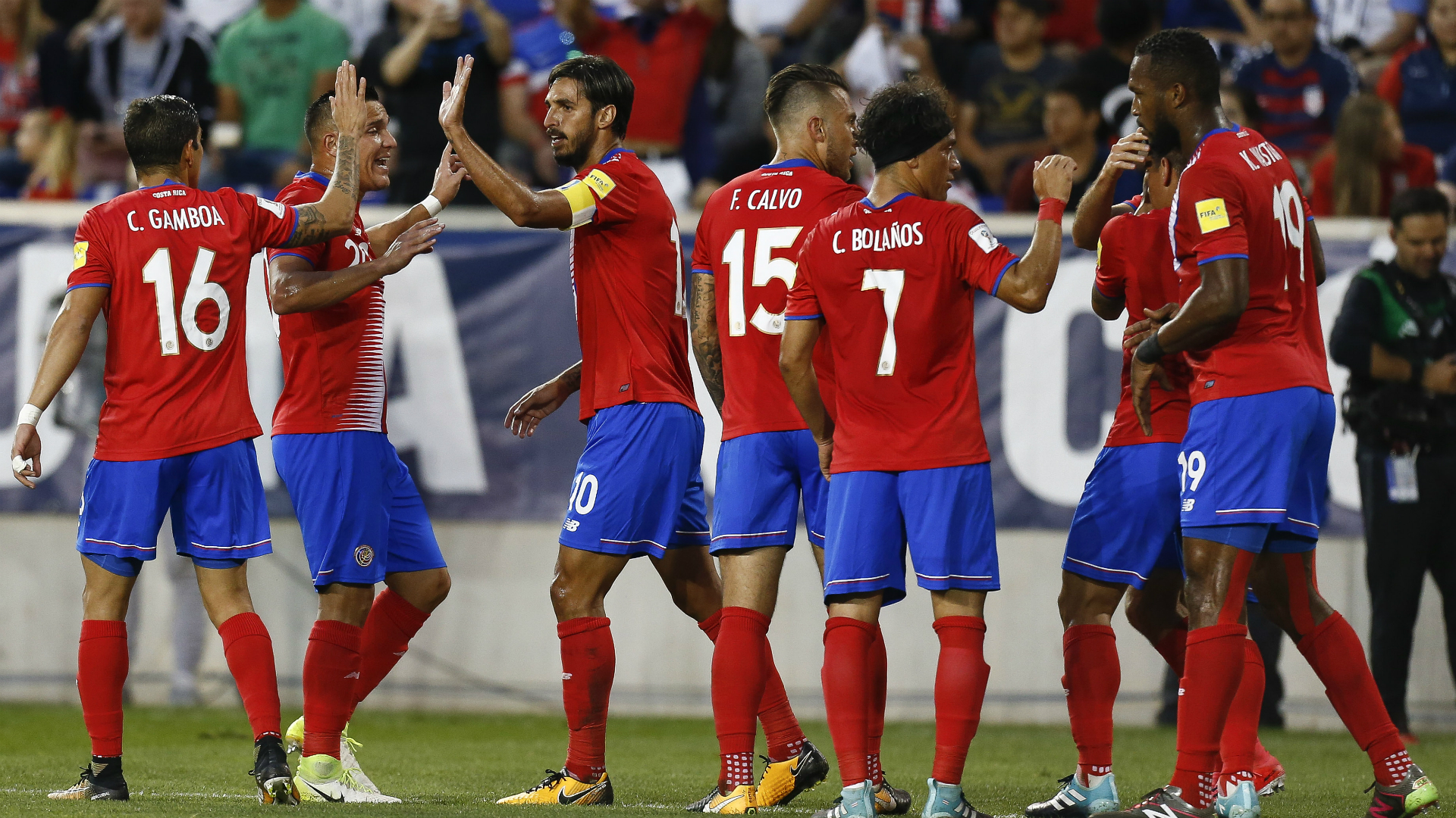 Costa Rica strikes blow to USA qualification