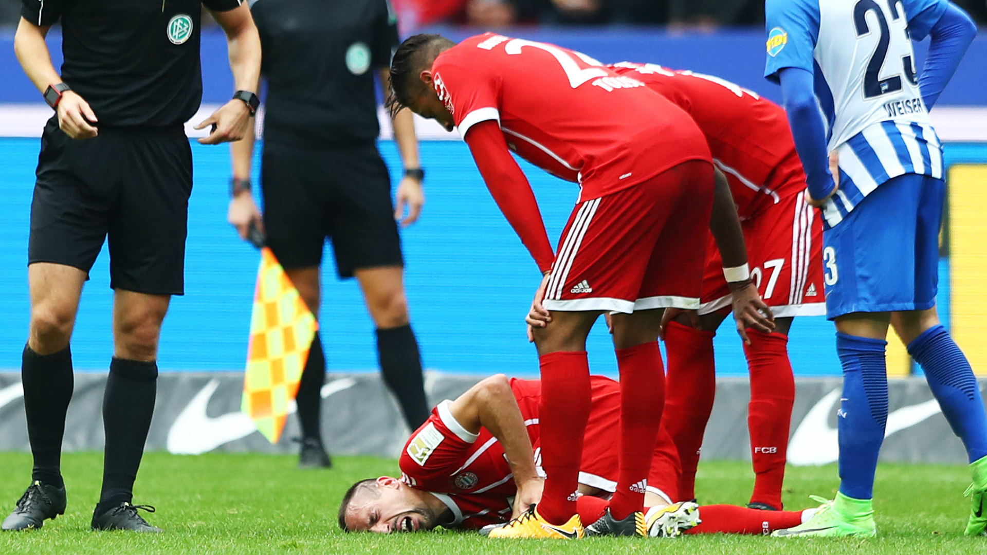 Ribery injury 'does not look good'