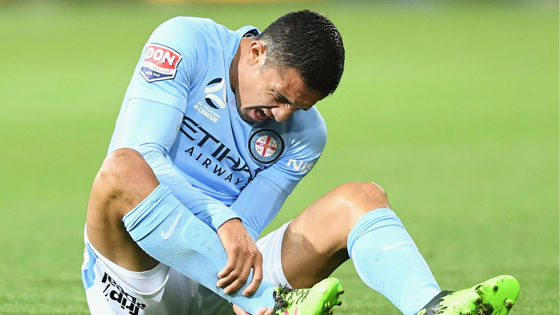 Cahill faces fitness race for Socceroos qualifier