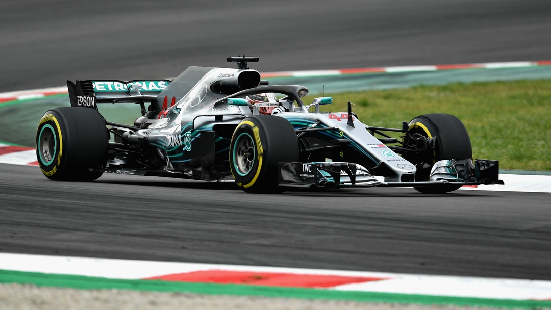 Hamilton triumphs in tense battle for Spanish | beIN SPORTS