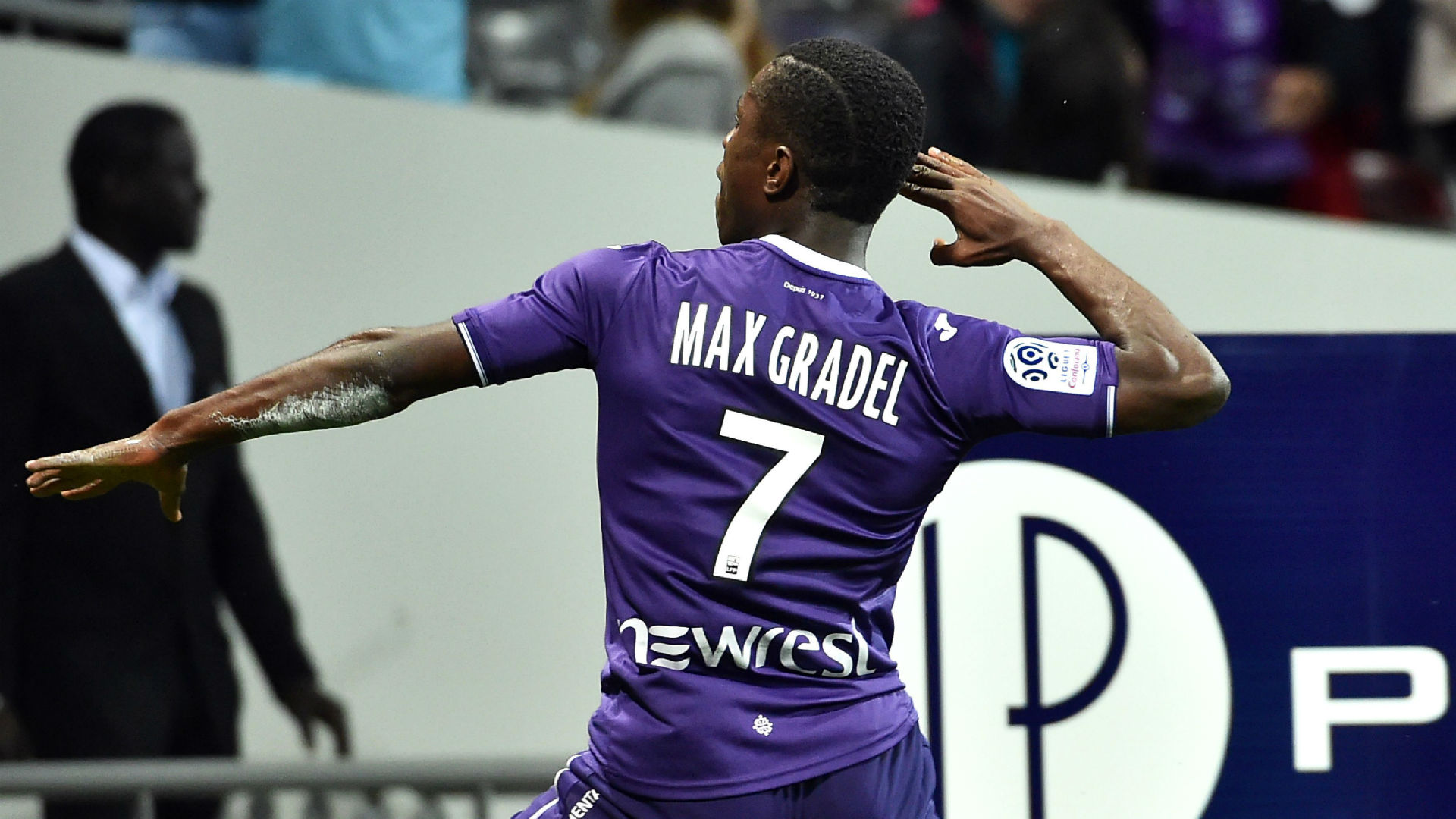 Toulouse take giant step towards Ligue 1 survival