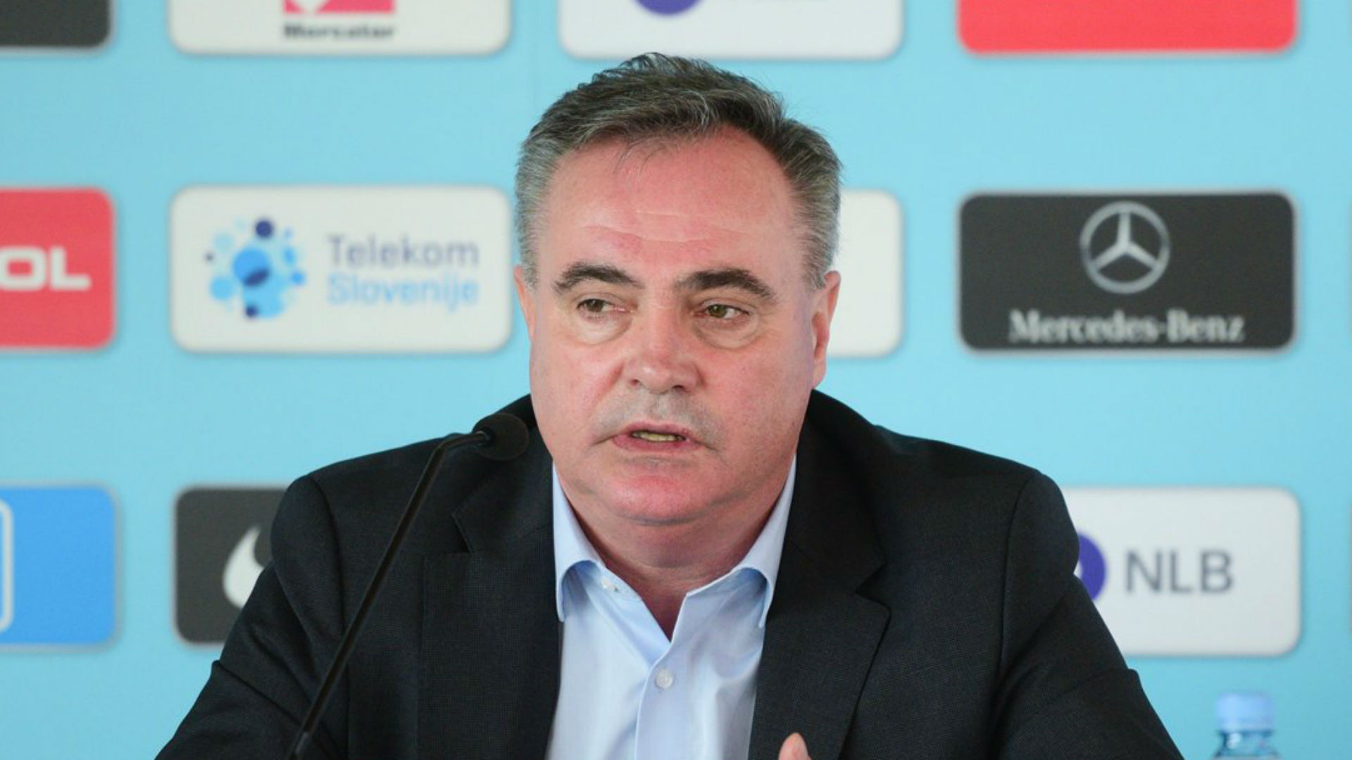 Slovenia sack Kavcic as head coach