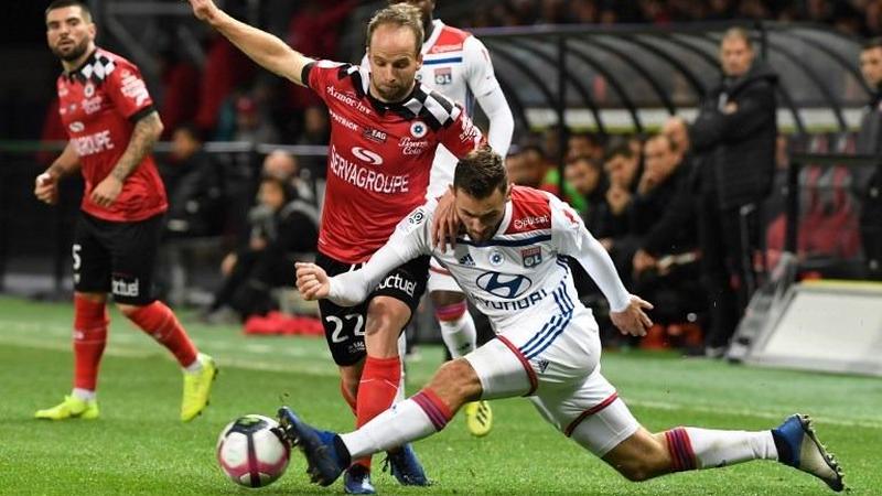 Guingamp 2 Olympique Lyonnais 4