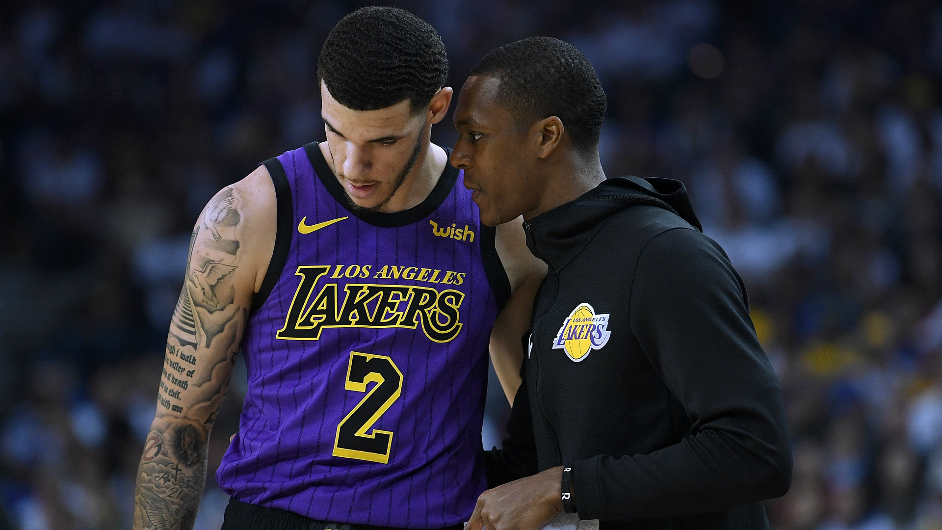 Luke Walton says Lakers' opponents will 'come after' Lonzo Ball