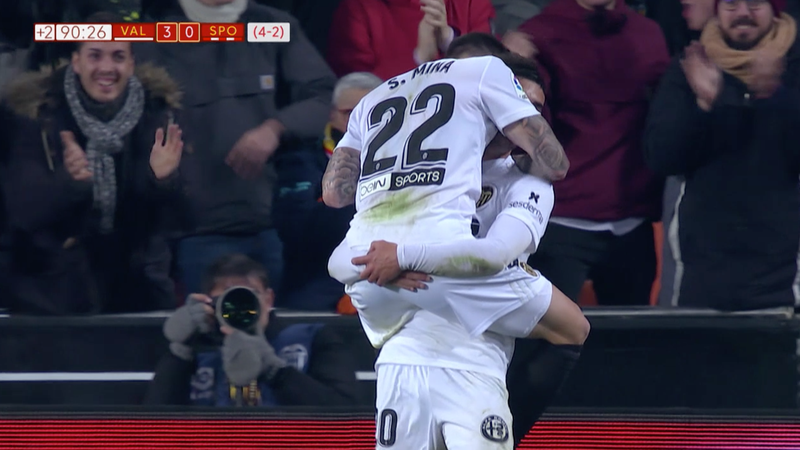 Valencia Beat Sporting 3-0 to Reach Copa Quarters