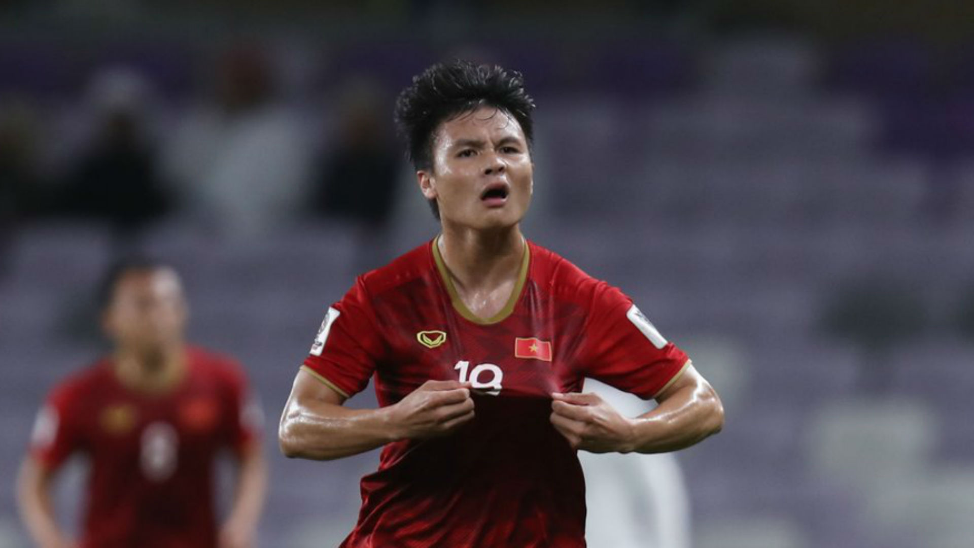 Vietnam 2 Yemen 0: Quang Hai shines to give Golden Dragons hope