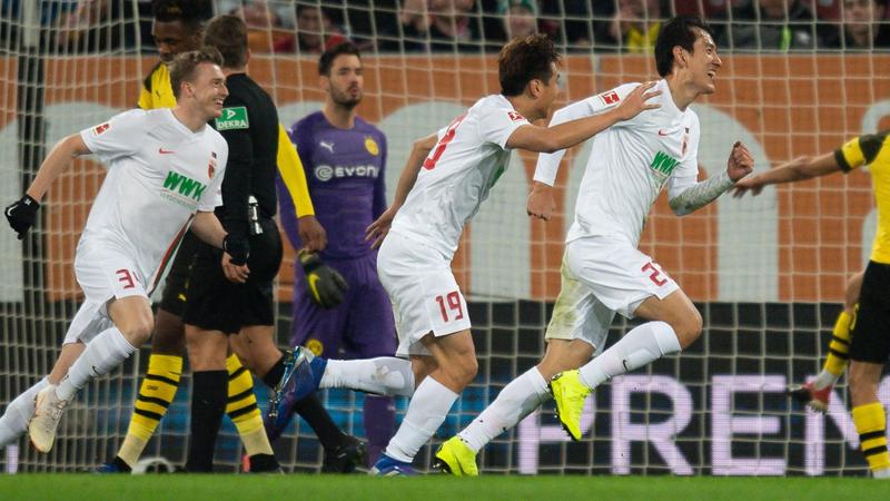 Ji Dong-Won y el Augsburg someten al Dortmund