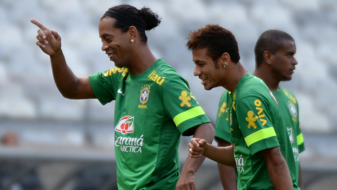 Neymar is my heir, says Brazil legend Ronaldinho