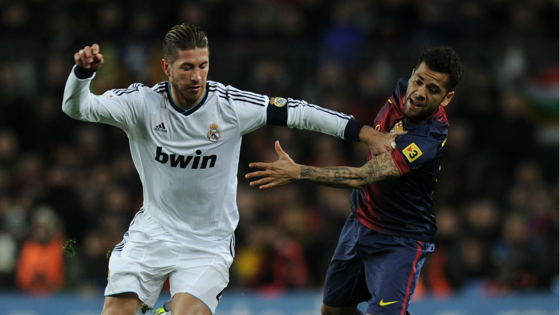 Barcelona beat Sevilla with a Sergio Ramos own goal