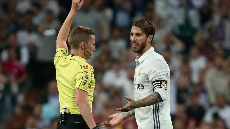 10 Pemain Sepak Bola dengan Kartu Merah Terbanyak: Kumpulan ‘Preman’ Lapangan Hijau - 1683806663703 bbdc7154 ee4b 469e b865 088942e58107 10 Pemain Sepak Bola dengan Kartu Merah Terbanyak: Kumpulan ‘Preman’ Lapangan Hijau - 1683806663703 bbdc7154 ee4b 469e b865 088942e58107