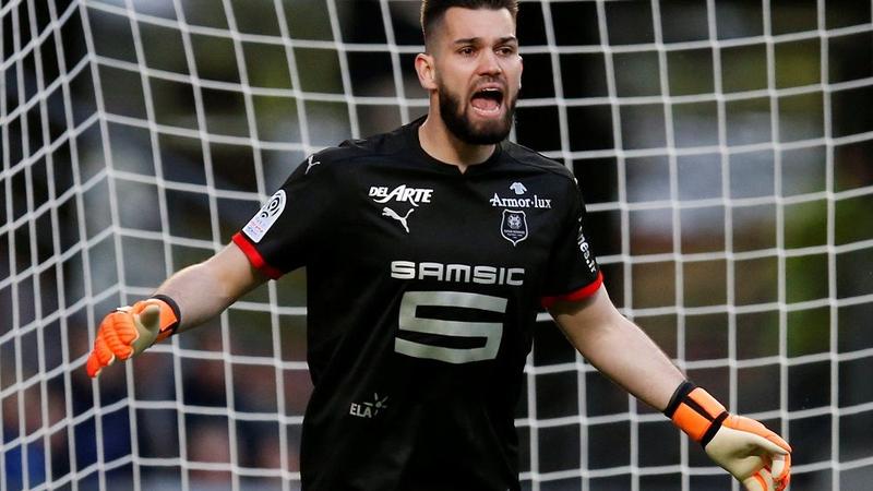 Czech 'keeper Koubek moves from Rennes to Augsburg