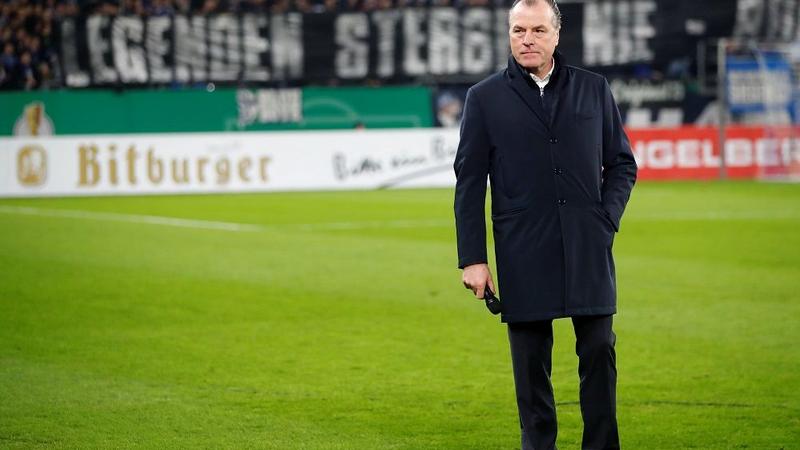 Schalke boss steps down for three months following 'racist' slur