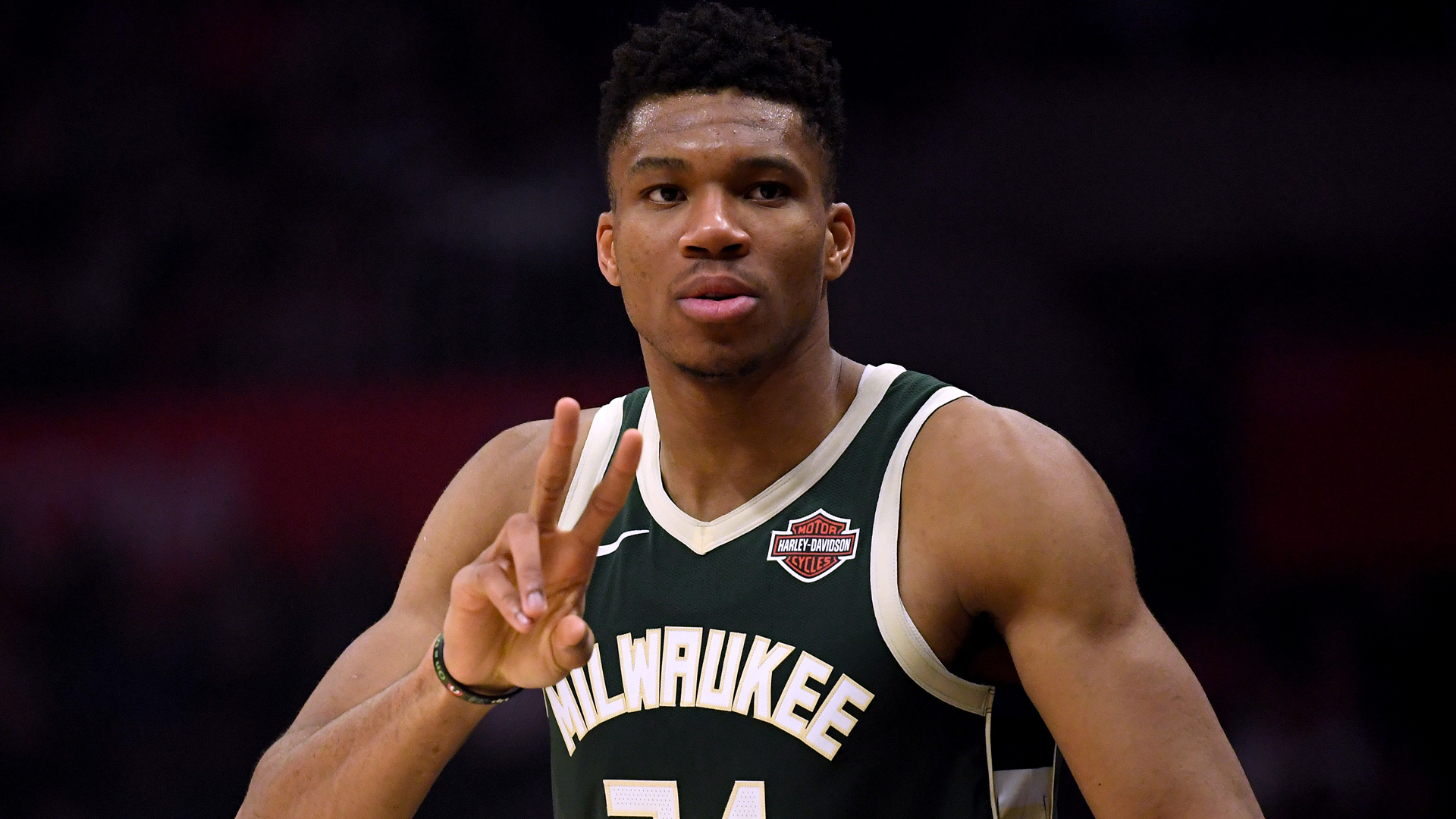 giannis 2s