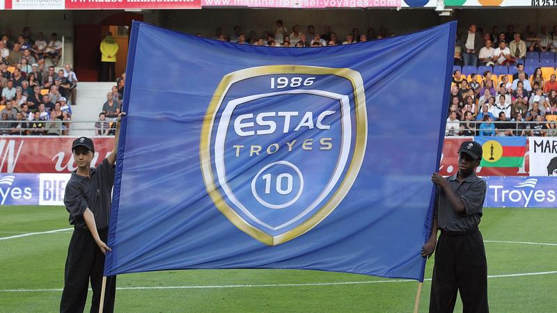 أول إصابة بفيروس كورونا في كرة القدم الفرنسية للاعب في الدرجة الثانية