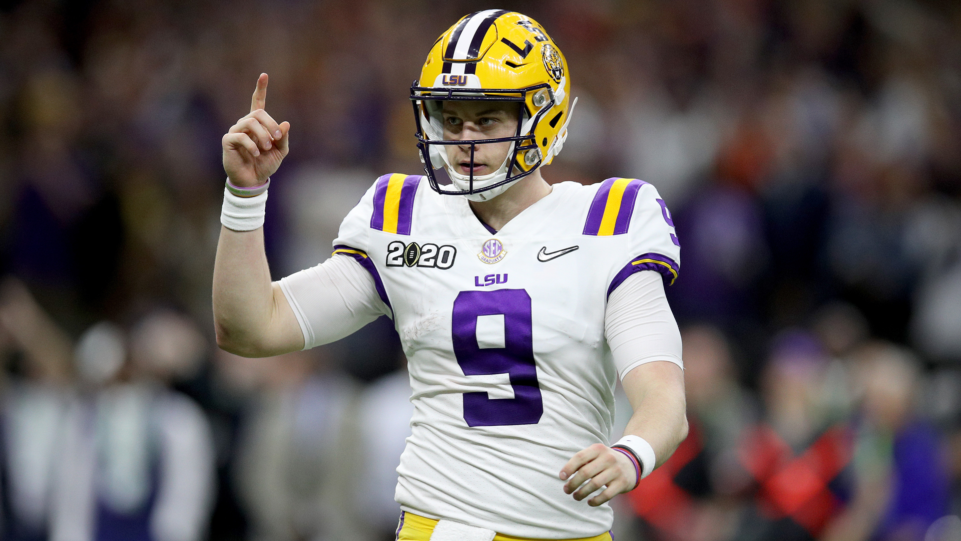 Cincinnati Bengals select LSU quarterback Joe Burrow with the No