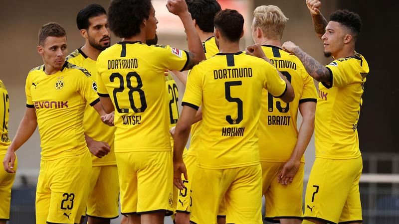 Con hat-trick de Sancho, Dortmund golea 1-6 al Paderborn