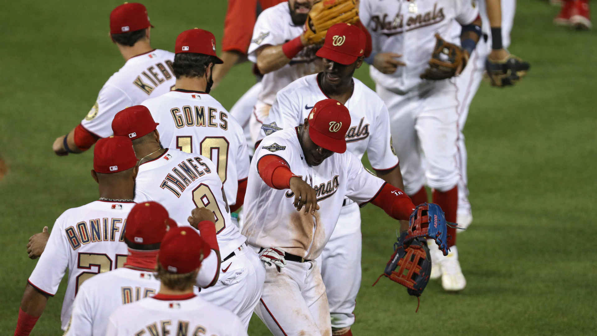 Nationals top Yankees to level series, Bard wins in first MLB game since 2013