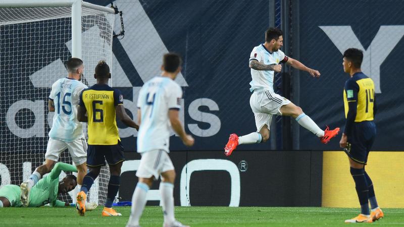 Argentina 1-0 Ecuador (Messi score) in South American Qualifiers for the  2026 World Cup, Hightlights, USA