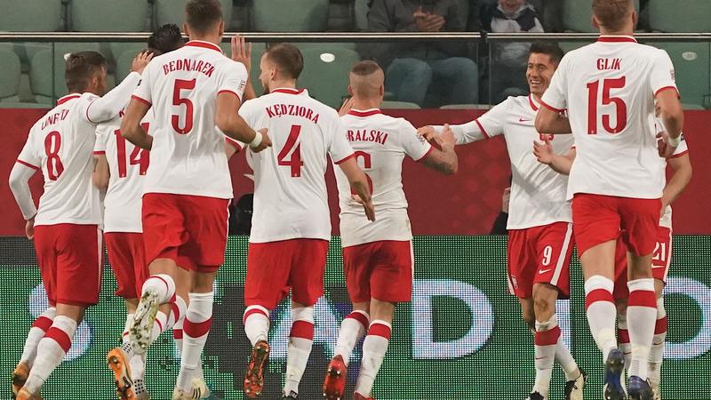 Poland 3-0 Bosnia & Herzegovina - Report