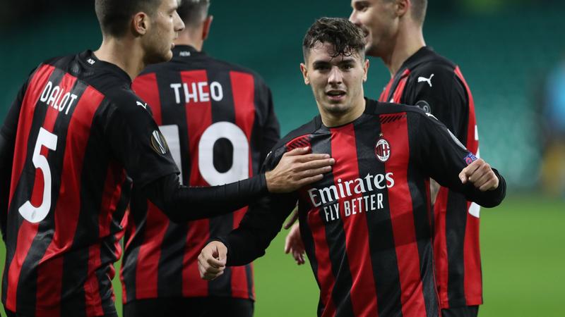 El Milan supera sin exigirse al Celtic