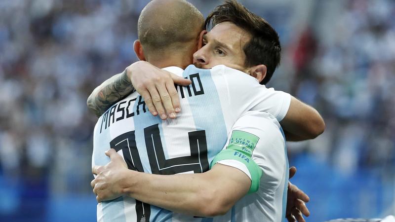 Messi envía un cariñoso mensaje a Mascherano por su retirada