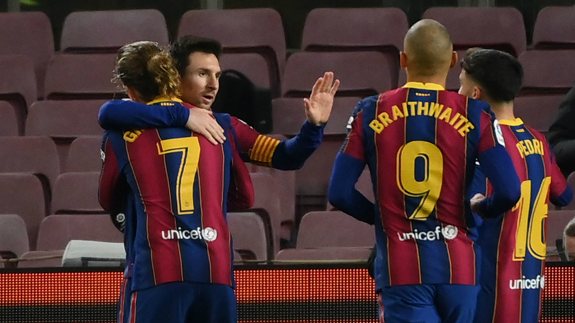 Barcelona 1-0 Levante: Messi steps up to spare Koeman