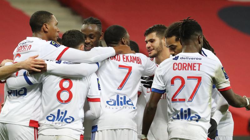 Kadewere helps 'magnificent' Lyon go top of Ligue 1
