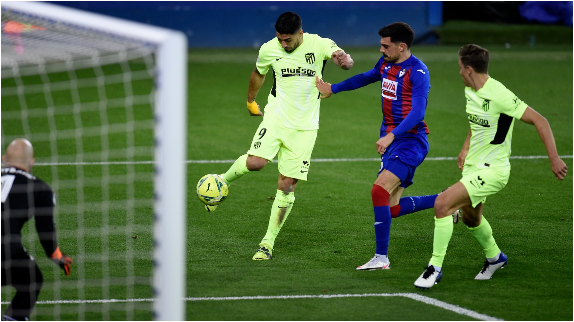 Cádiz 2-4 Atlético Madrid: Luis Suarez double sends side 10 points