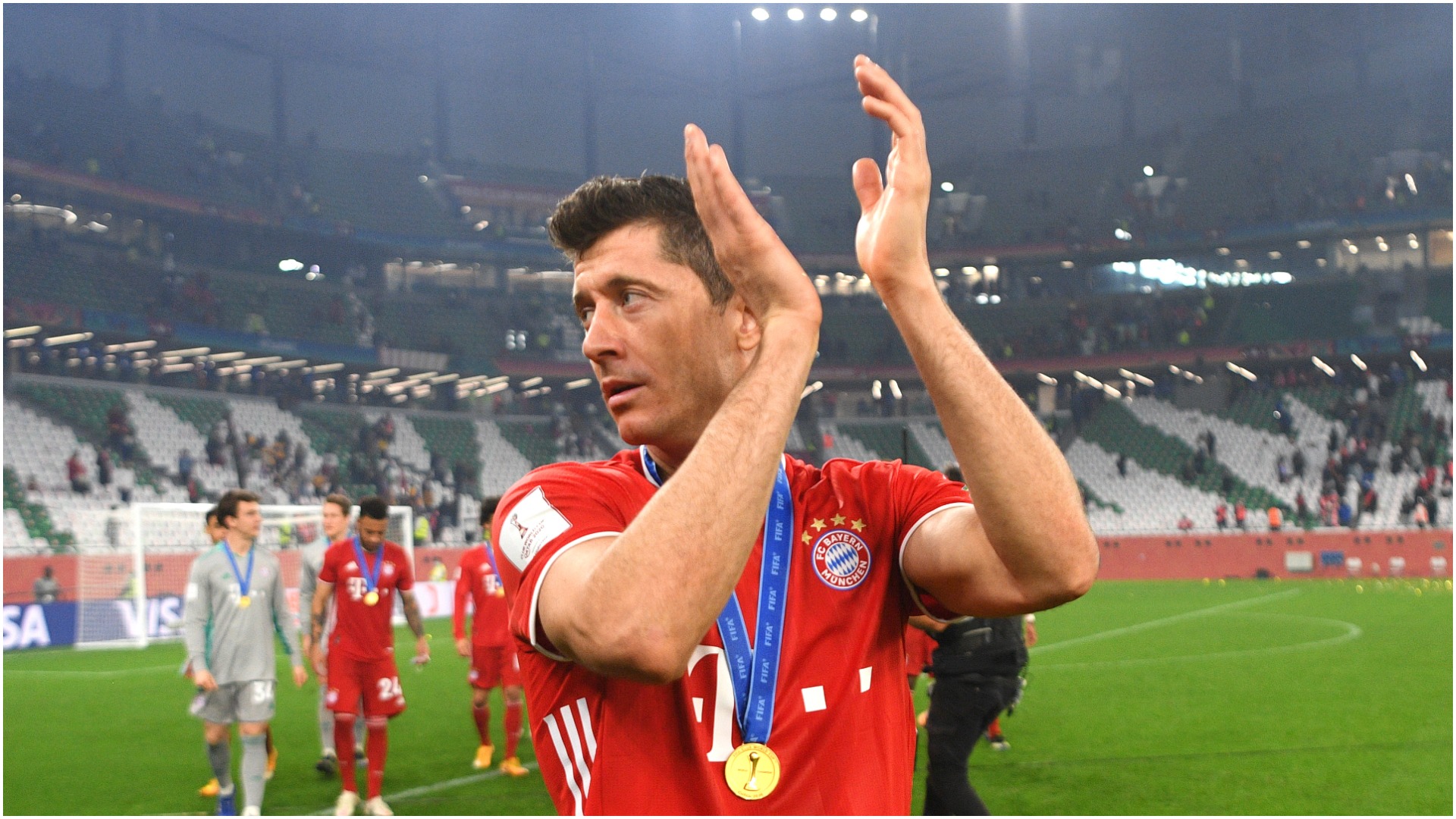 Lewandowski salutes 'six-pack'